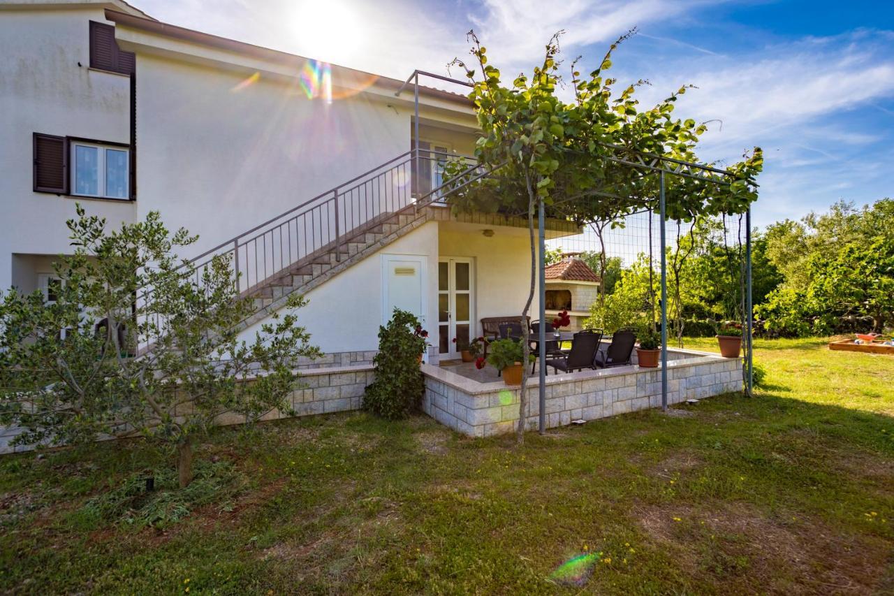 Apartments Sara Milohnici Dış mekan fotoğraf