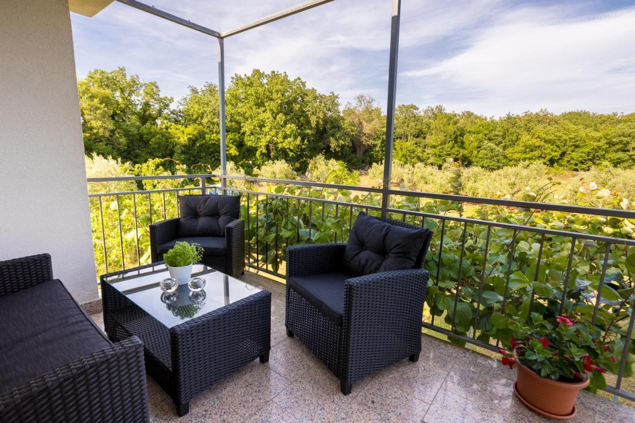 Apartments Sara Milohnici Dış mekan fotoğraf