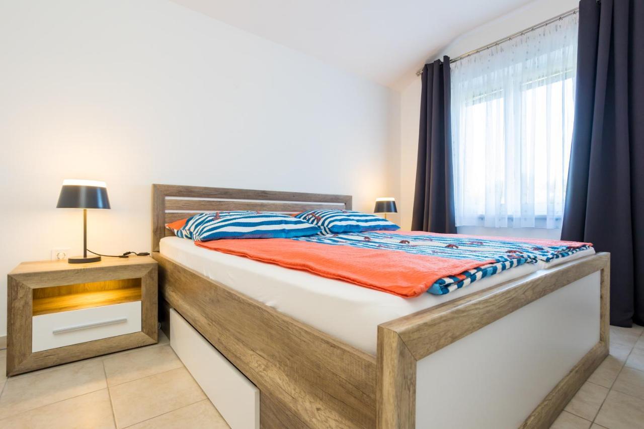 Apartments Sara Milohnici Dış mekan fotoğraf